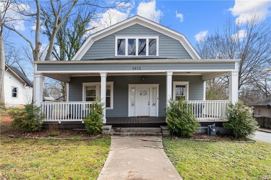 Foto principal - 1412 Allene Ave SW