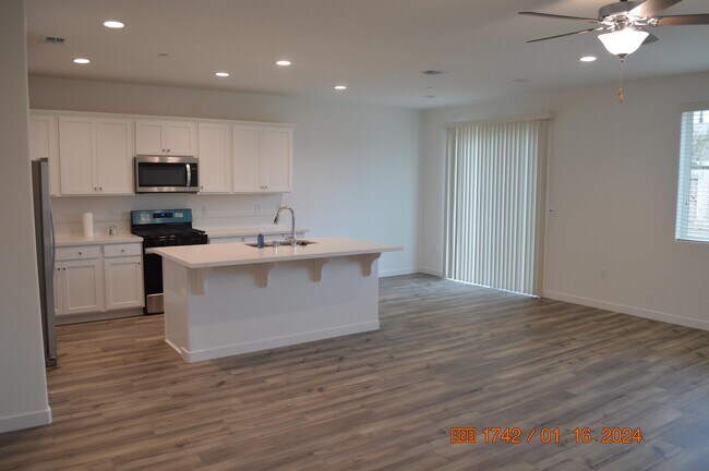 Building Photo - 416 Manchester Dr