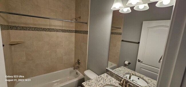 Building Photo - New 3/2/2.5 Home with Upgrades