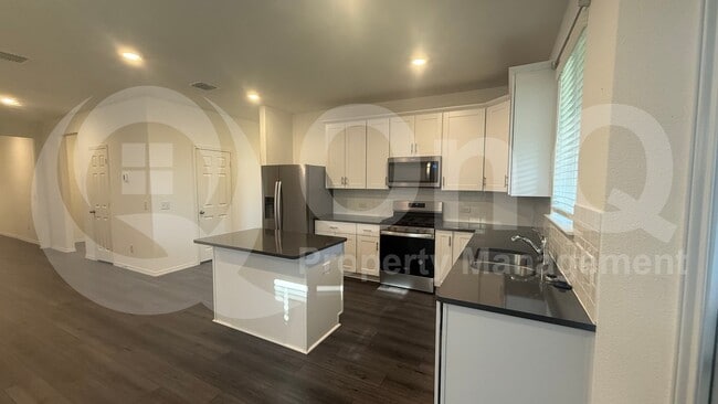 Building Photo - 910 Cinnabar Wy