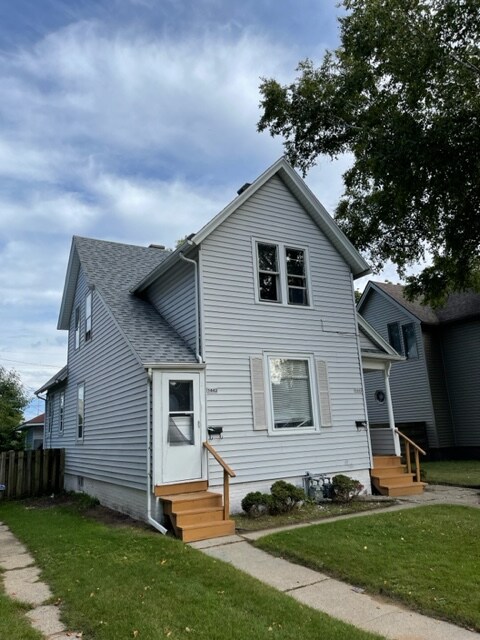 Building Photo - 1443 S 9th St