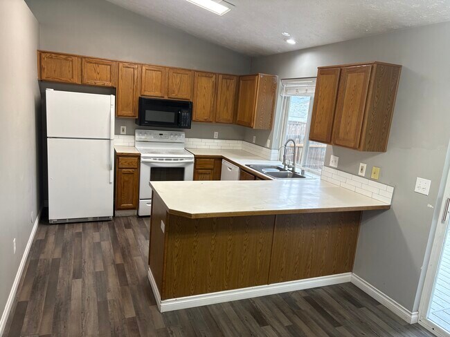 Foto del edificio - 1228 W Cleveland Ave