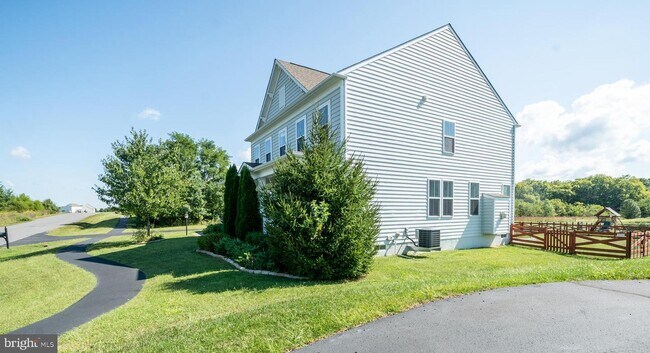 Foto del edificio - 15774 Berkhamstead Pl