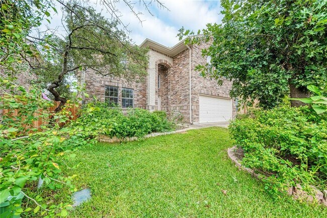 Building Photo - 604 Spanish Oak Terrace