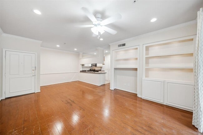 Foto del edificio - 2111 Welch St