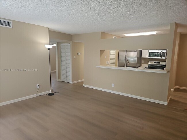 Foto del edificio - 10630 SW 158th Ct