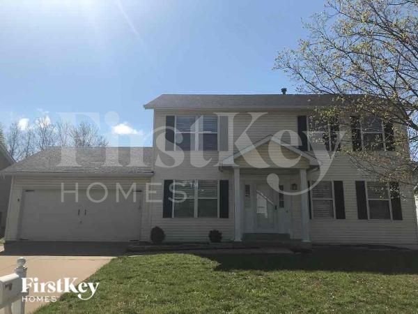 Building Photo - 609 River Moss Dr