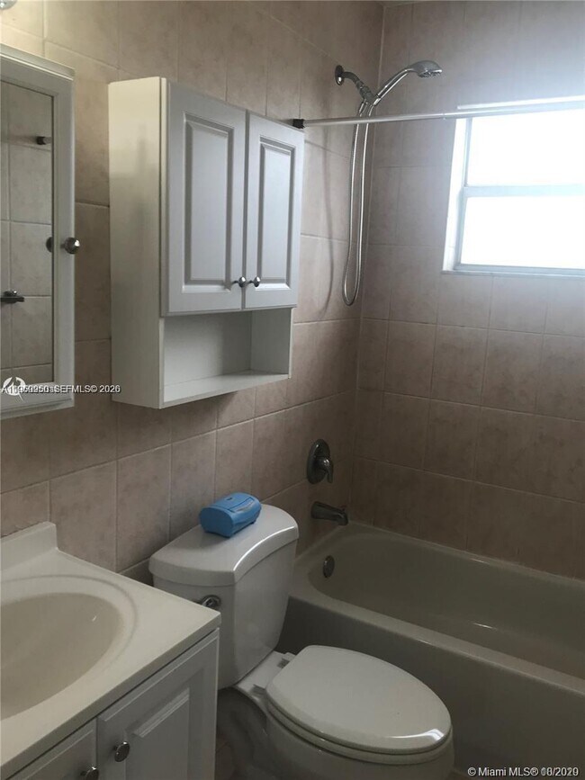 Foto del edificio - 110 SE 2nd St