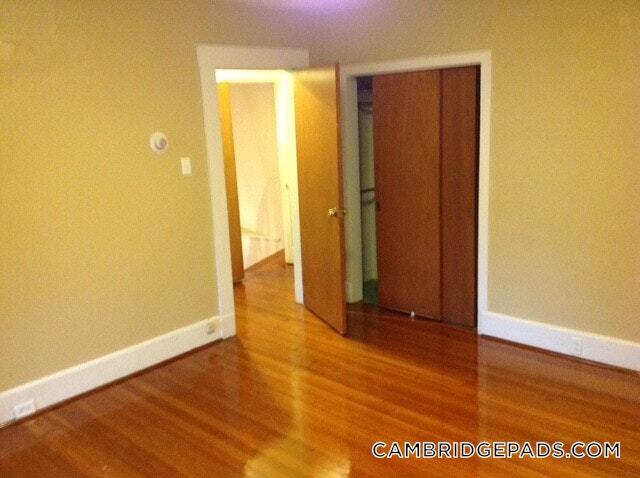 Foto del edificio - 26 Dover St