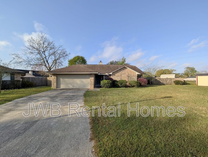 Foto principal - 9741 Peabody Dr N