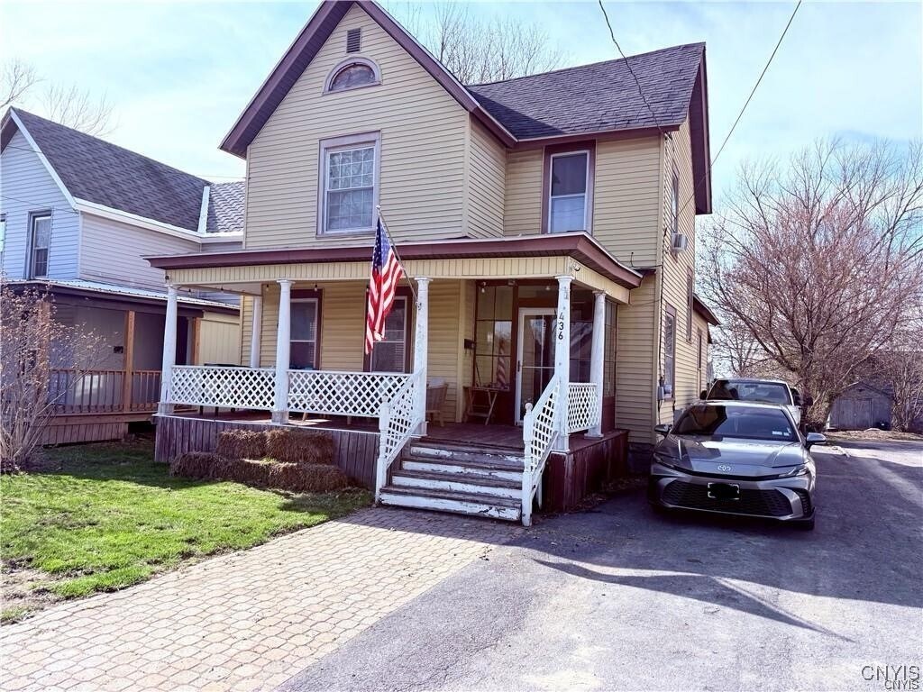 Foto principal - 436 S Massey St