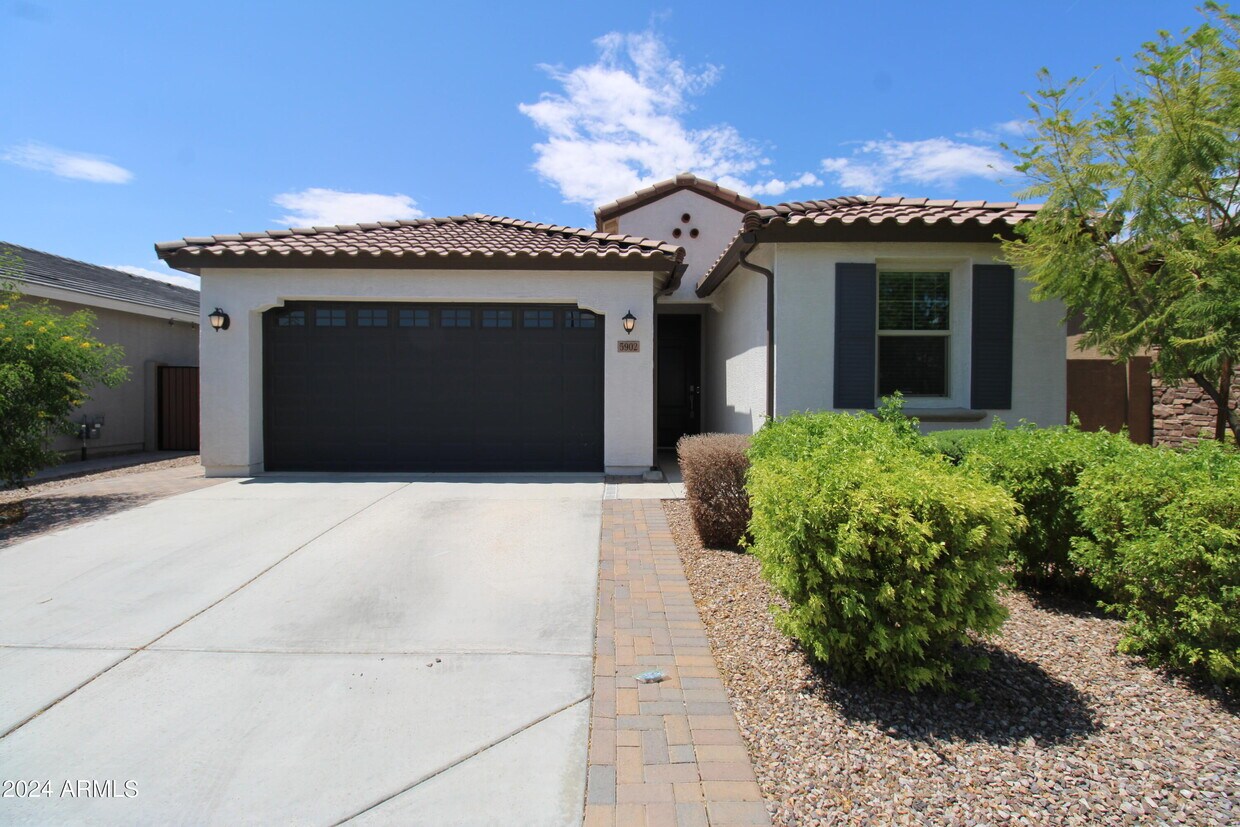 Primary Photo - 5902 S Arizona Pl