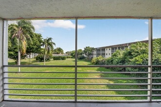 Building Photo - 2200 Springdale Blvd