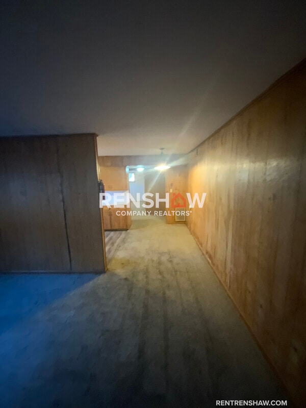 Foto del edificio - 110 E 7th St