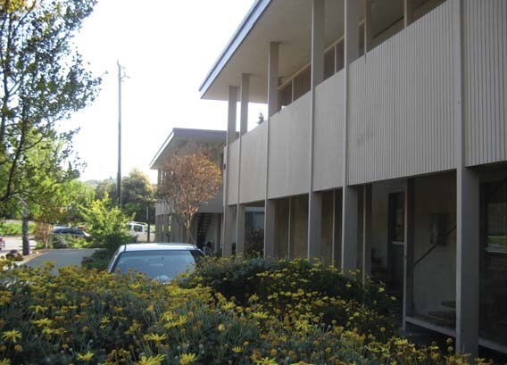 Building Photo - 701 9th Ave