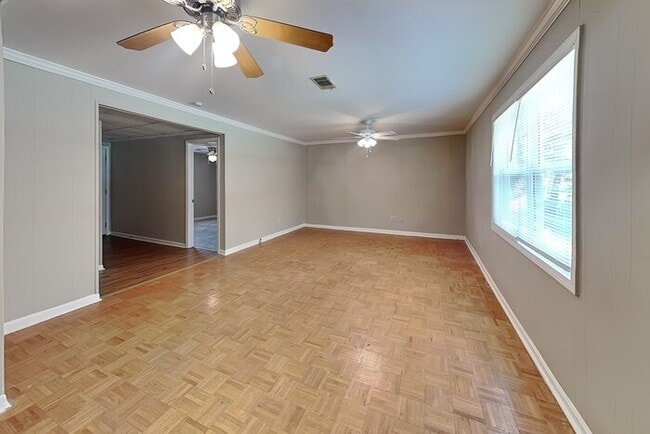 Building Photo - 1734 Jajef Ave