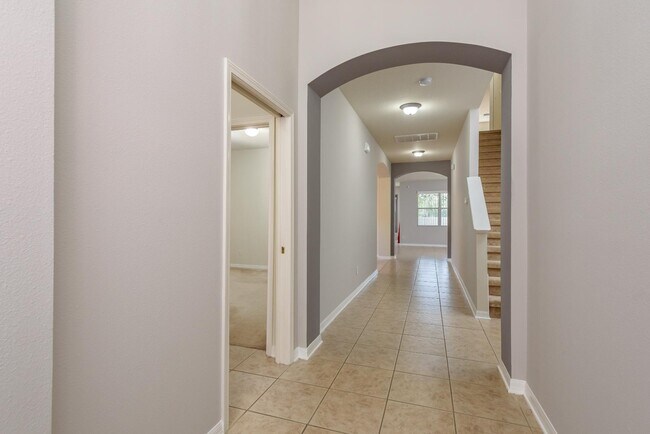 Building Photo - 4515 Fieldview Cir