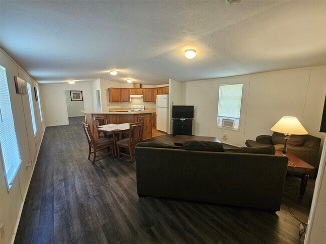Foto del edificio - 1225 Osteen St