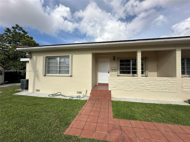 Foto del edificio - 3515 SW 5th St
