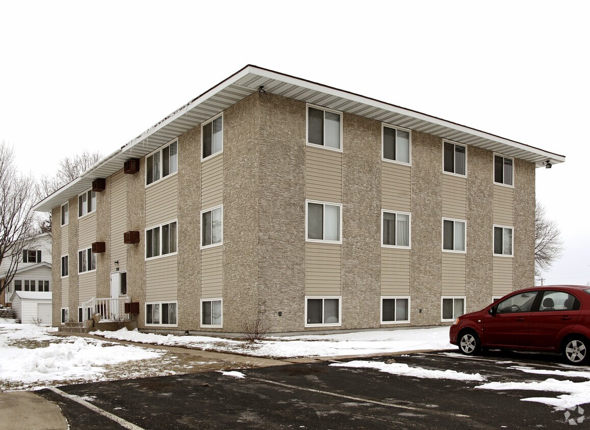 316 Wilson St W, Norwood Young America, MN 55368 Apartments in