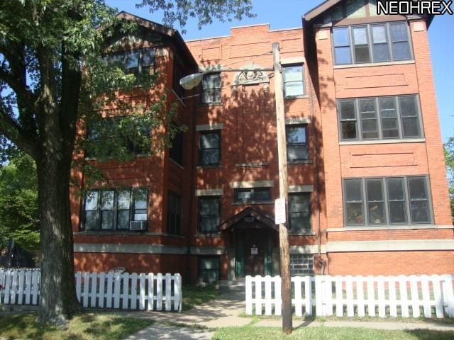 Primary Photo - 1466 W 81st St