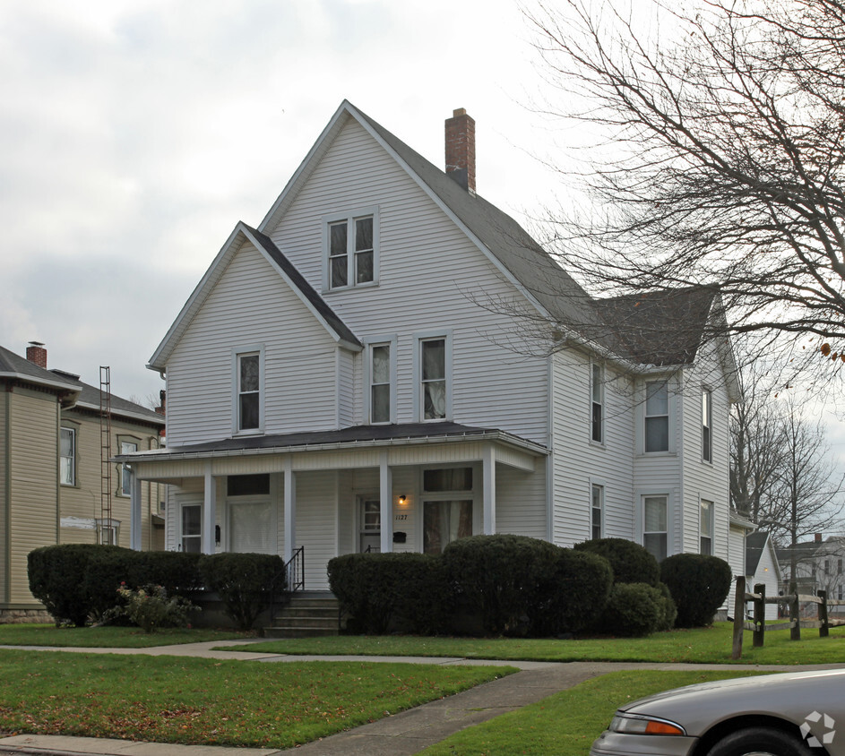 Foto del edificio - 1127 Buckland Ave
