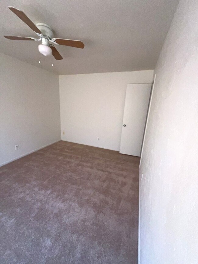 Building Photo - 14834 Keelby Dr