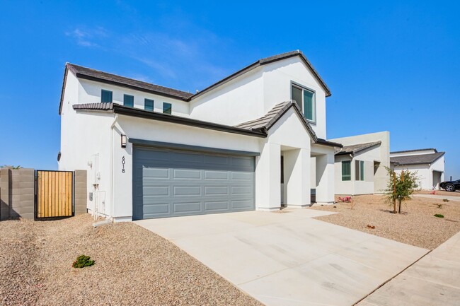 Foto del edificio - Brand New 3 Bedroom Home in Phoenix - Now ...