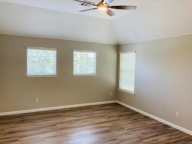 Foto del edificio - 912 Rusk Rd