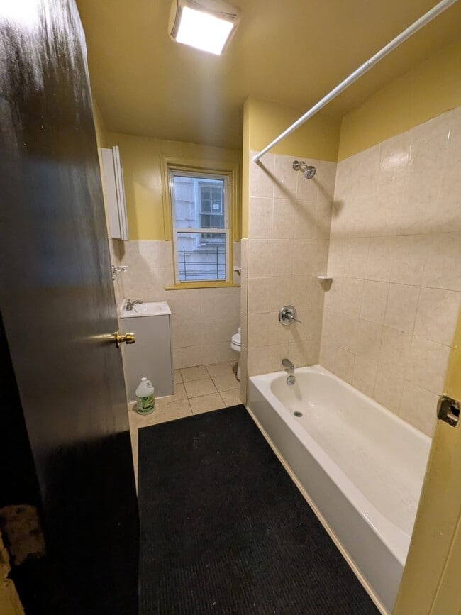 Photo - 89 Saratoga Ave (Yonkers, NY) Apartment