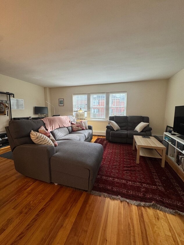 Foto principal - 31 Hammond Pond Pky