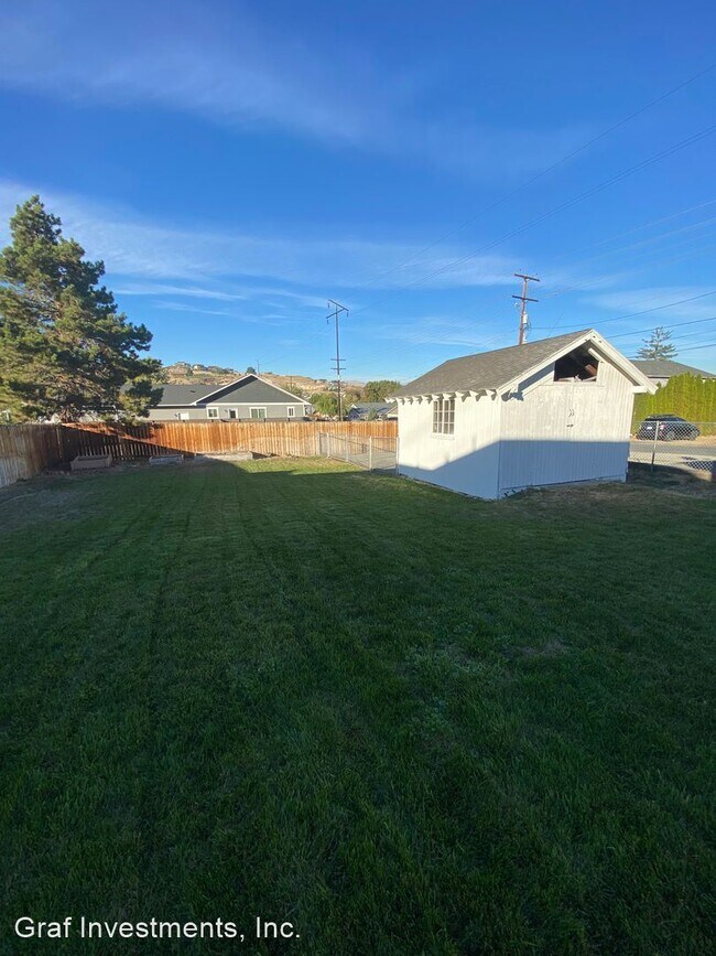 Foto del edificio - 2 br, 1 bath House - 1001 W. Fremont Ave