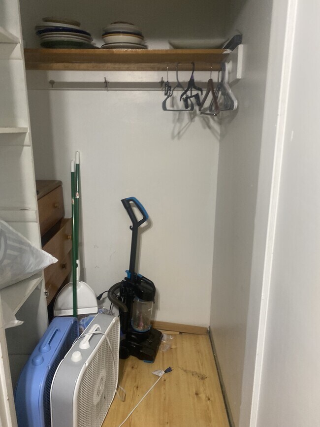 Foto del edificio - 320 Bawden St