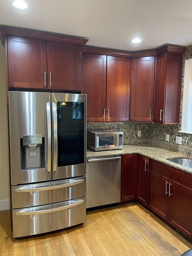 Foto principal - 122 Columbia Ave