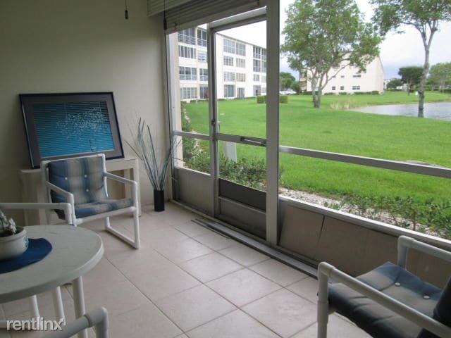 Building Photo - 1066 Wolverton D
