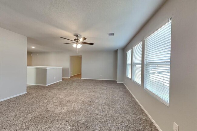 Building Photo - 7323 Foxwood Fair Ln