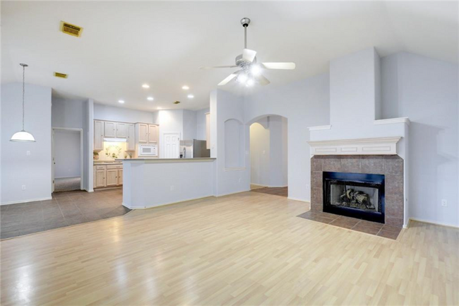 Foto del edificio - 4405 S Summercrest Loop