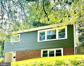 Building Photo - 13428 Greenacre Dr
