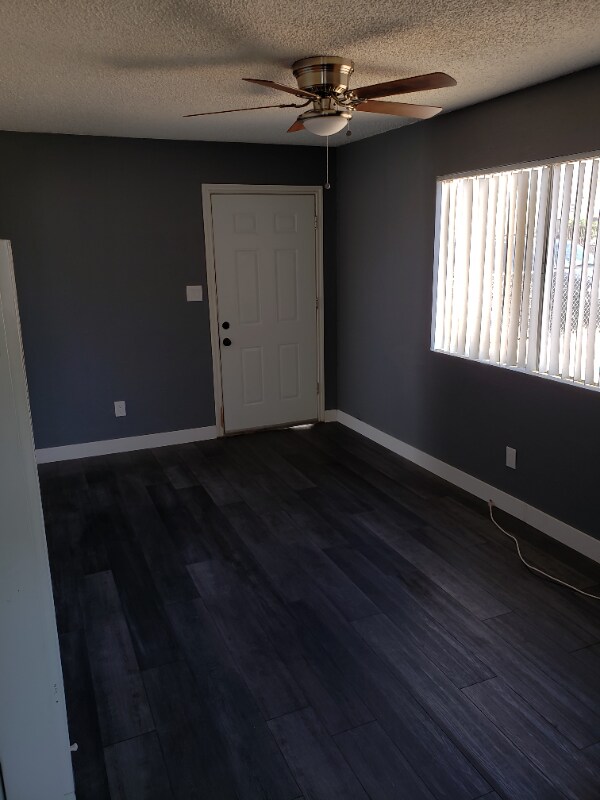 Foto del edificio - 16524 Chestnut St