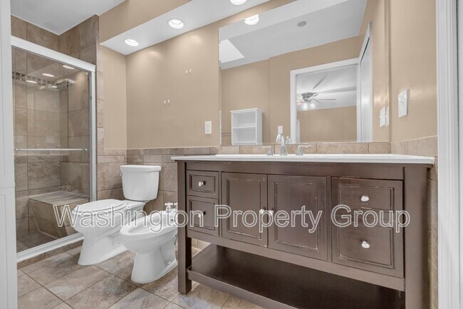 Building Photo - 4702 Declaration Ct