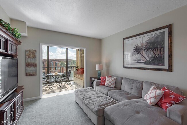 Building Photo - 805 River Point Dr