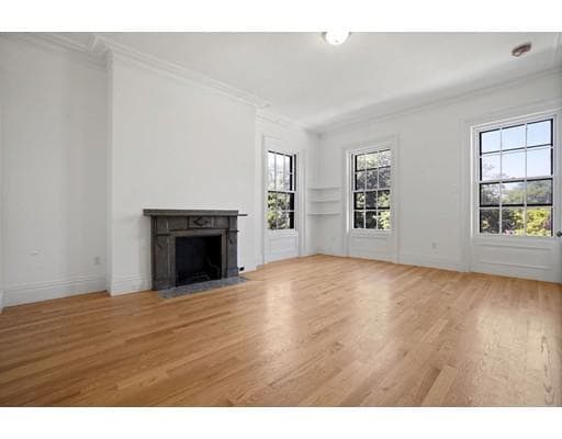 Building Photo - 267 Clarendon St