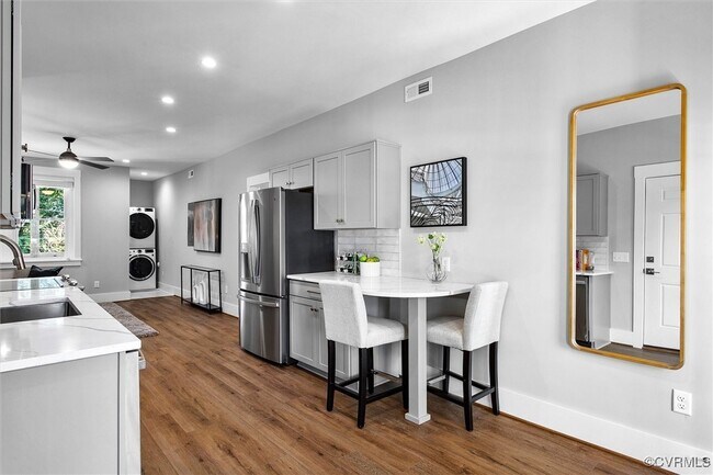 Foto del edificio - 2902 Idlewood Ave