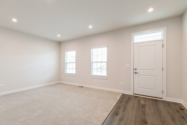Building Photo - 1182 Neuway Ln