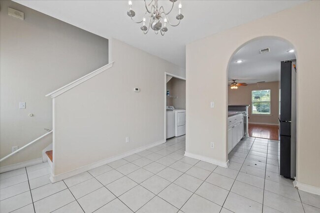 Foto del edificio - 17 Bushwood Dr