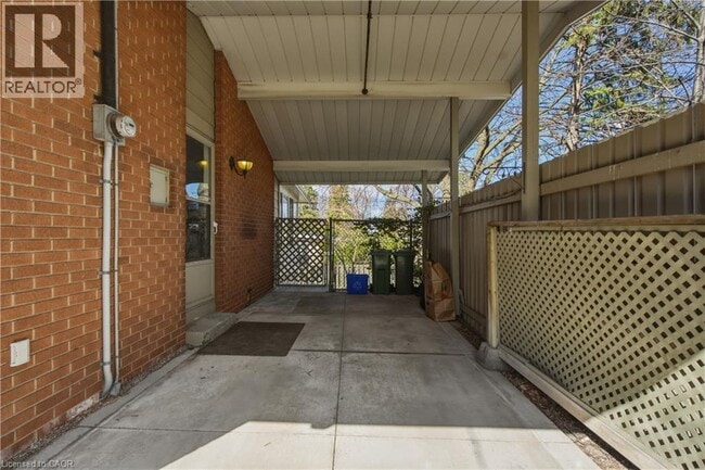 Building Photo - 22 Westaway Pl