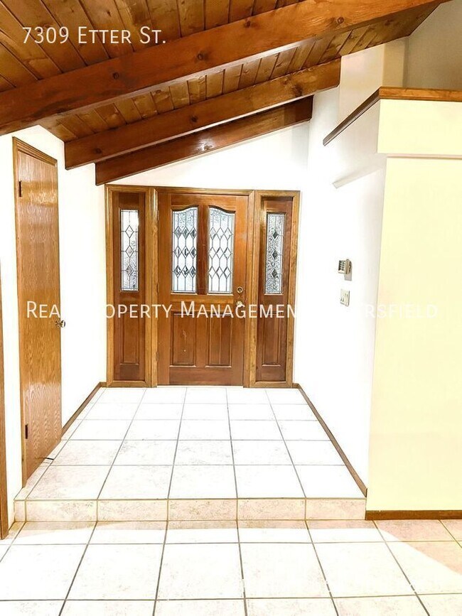 Foto del edificio - 7309 Etter St