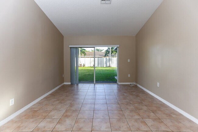 Building Photo - 18081 SW 152nd Ct