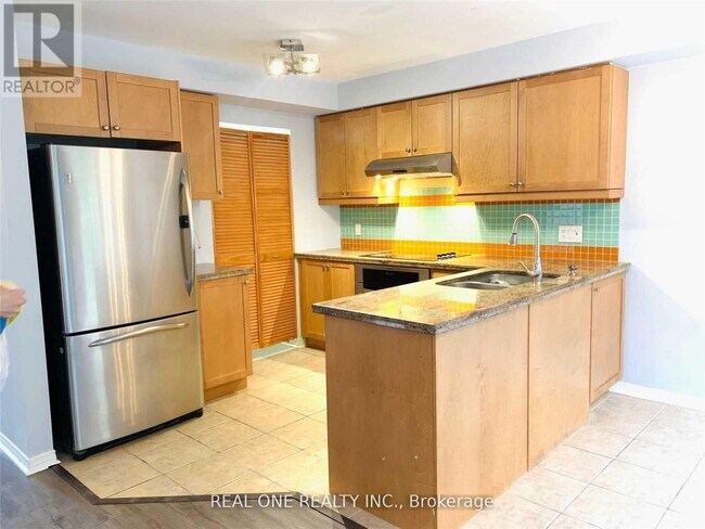 Photo du bâtiment - 1850 Kingston Rd