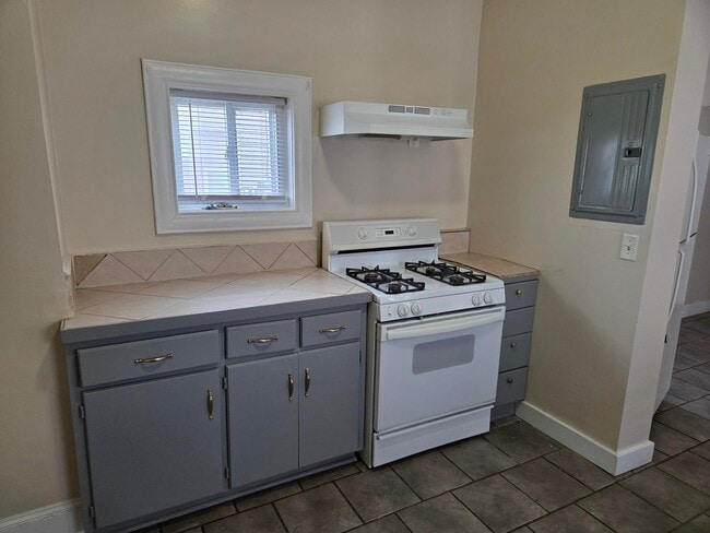 Building Photo - 3623 Fremont Ave N